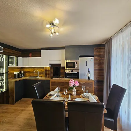 Gyoengyi * Balatonszarszo